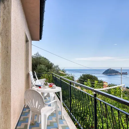 Holiday home Gli Ulivi Al Mare - Panorama Sea View - Happy