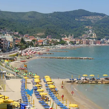 Gli Ulivi Al Mare - Panorama Sea View - Happy Alassio